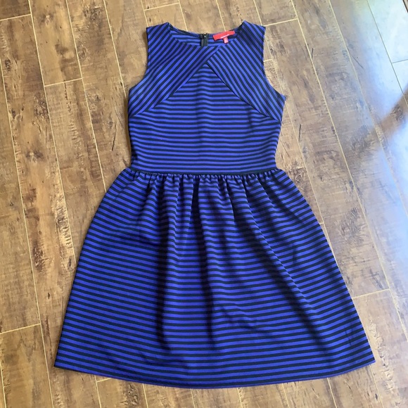 Saks Fifth Avenue Red Label Dress L - Picture 1 of 6